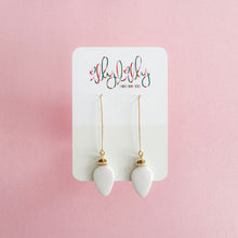 Load image into Gallery viewer, Christmas Light Long Gold Earrings
