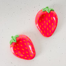 Load image into Gallery viewer, Strawberry Focus Friends