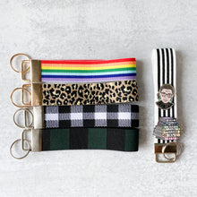 Load image into Gallery viewer, Stretch Elastic Pin Fob